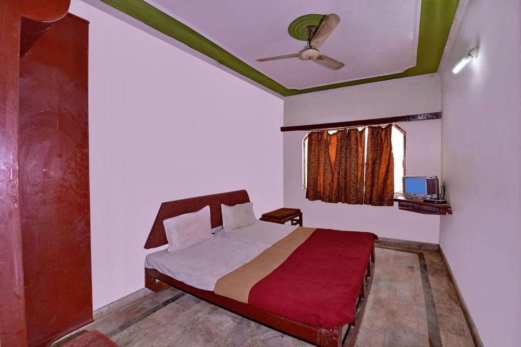 Aditya Palace Agra  Buitenkant foto